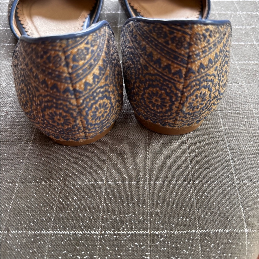 Restricted Blue and Gold Flats with Geometric Design - Picture 3 of 5